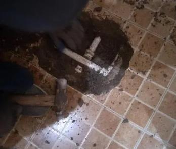 金寨卫生间漏水维修公司为您分享下卫生间渗水如何处理及注意事项