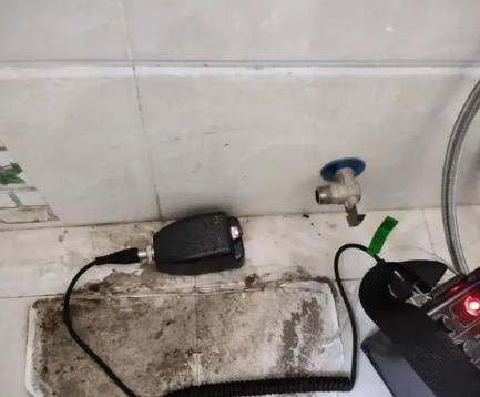 金寨屋顶漏水维修公司分享下卫生间漏水的危害及解决方法